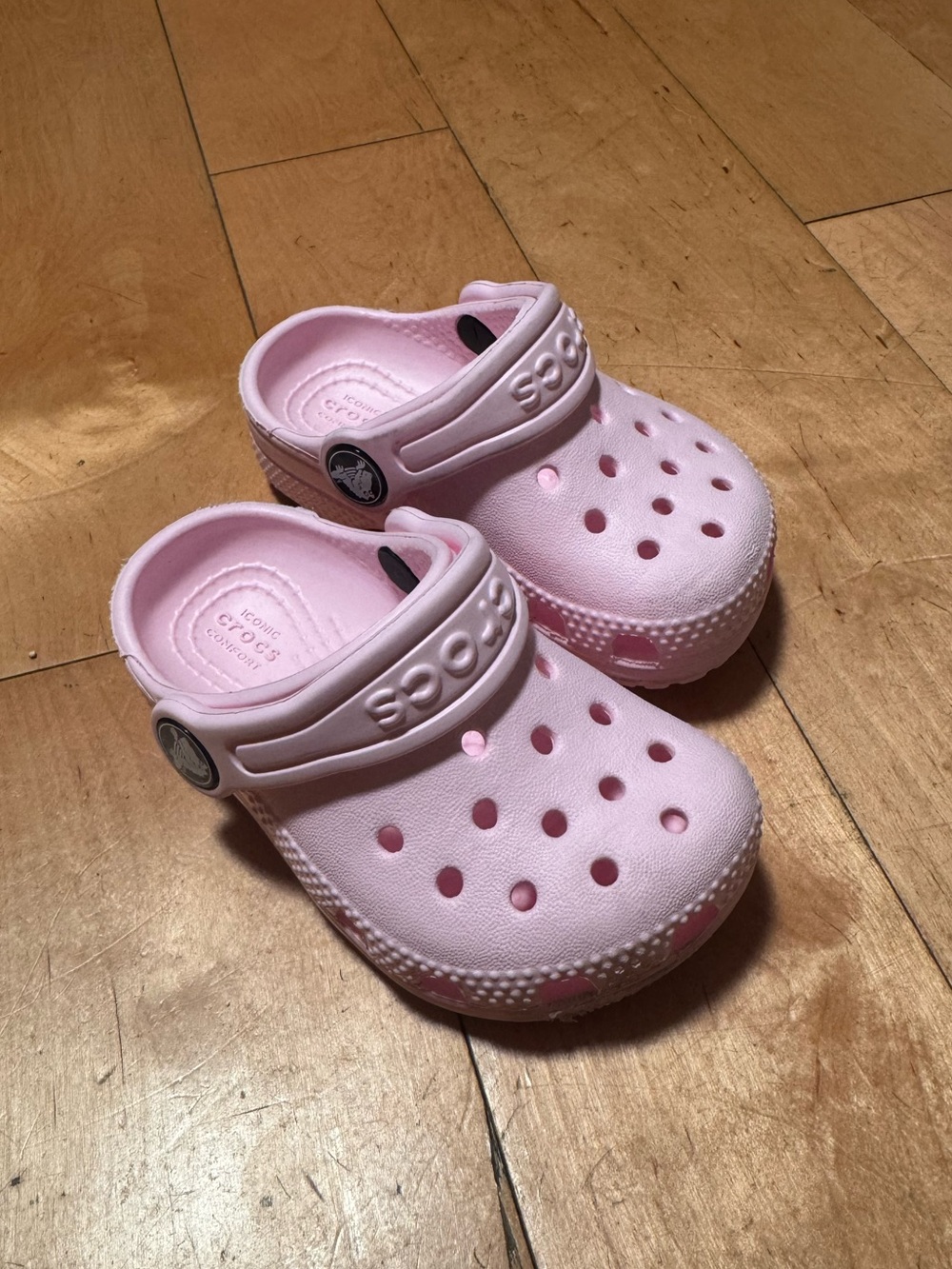 Crocs Kids in Baby Pink
